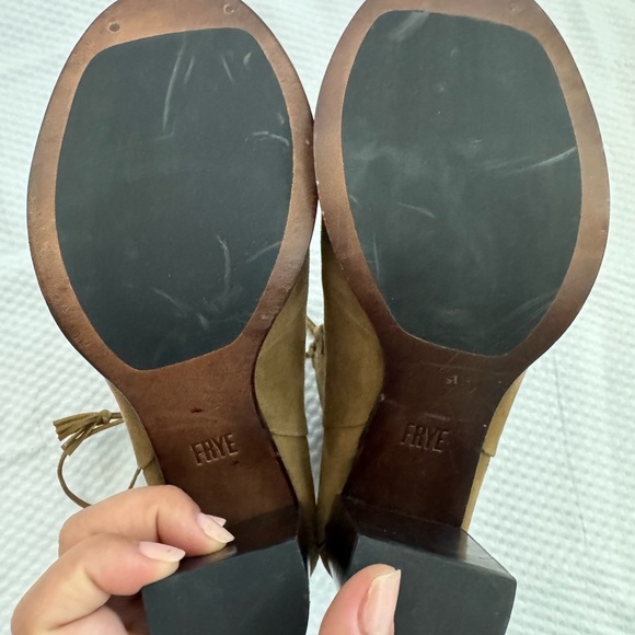 Frye Brown Lace-Up Heeled Boots Cottagecore Dark Academia Music Festival - Picture 9 of 10